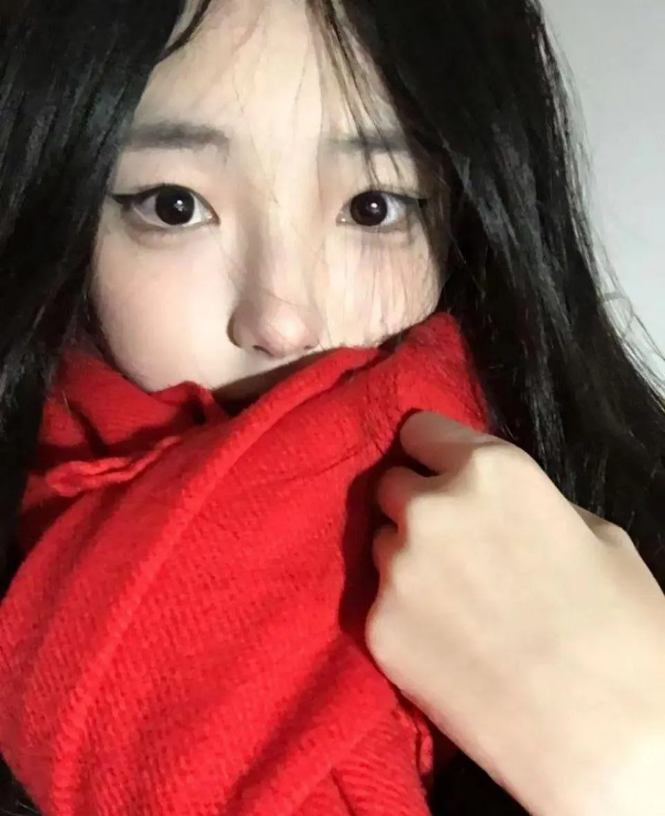 杭州师范大学高颜值美女【吕佳慧】被金主爸爸包养调教穿着JK校服