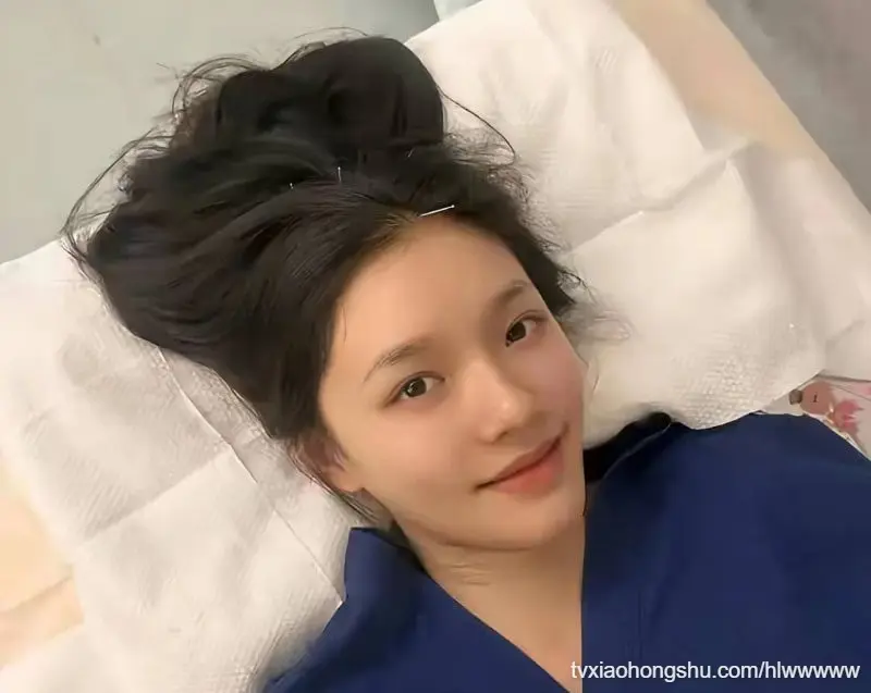 喜剧影帝 【沈腾 】与林允秘恋曝光 隐婚生子轰动全网 三亚同游赠送房产 核心站姐销号后流出不雅视频!