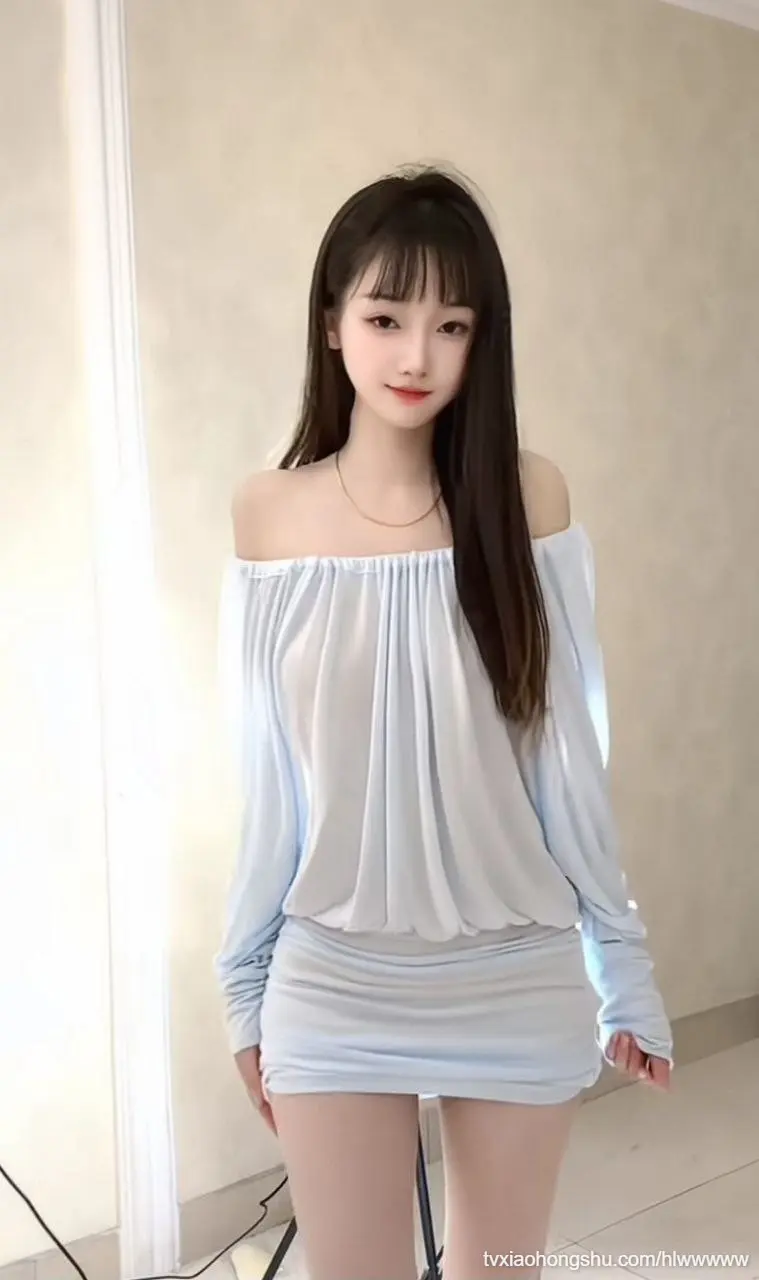 抖音爆火女神 李梨涡 小睡神隐藏款合集 刘季一万钱游山恋后背摇 性感舞姿异常撩人 饱满双峰诱惑到鼻血