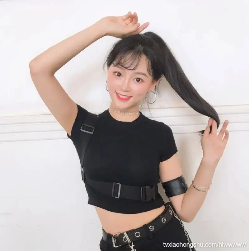 网红陈翔六点半 【 冷檬 】 真名林雅婷 私下拍片视频全网疯传