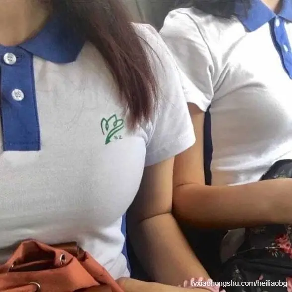 【深圳兄妹乱伦门事件】禽兽哥哥趁爸妈外出不在家竟对还在上学的妹妹给爆操