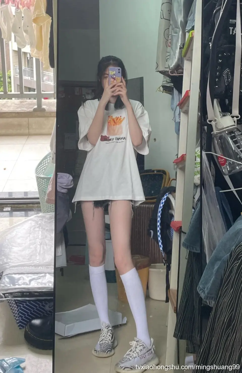 在嘛，看看腿