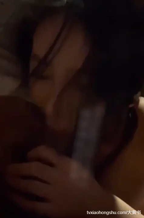 保时捷最好的代言人 这么漂亮完美的女神，上了保时捷也特别乖巧听话