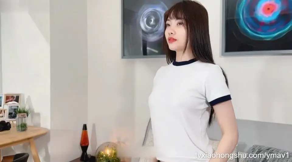 火辣反差女神私密流出！