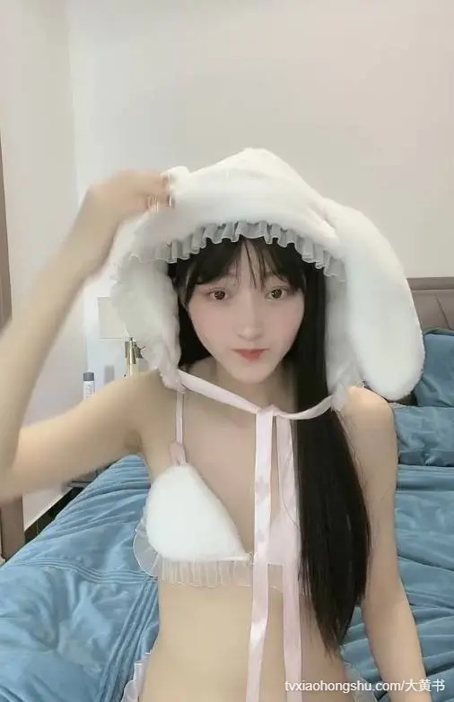 极品尤物清纯美少女！被胖子随意玩弄啪啪（一）