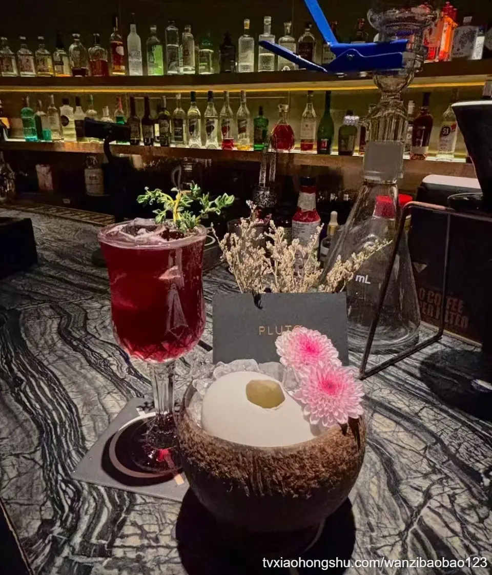 你说隔壁桌会不会爸爸请我喝酒