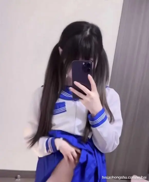 双马尾萝莉 筱呆呆 私拍合集！