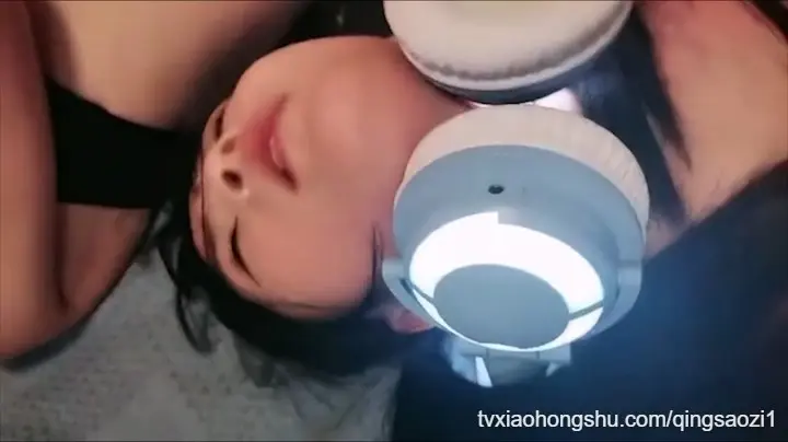 后入操俩双马尾妹妹 2
