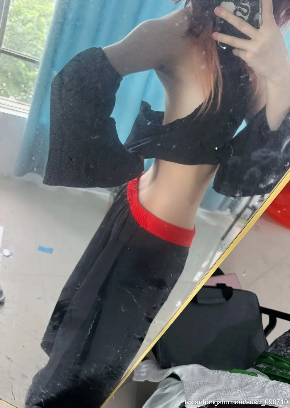 我新衣服到了我将疯狂拍图包哼哼哼