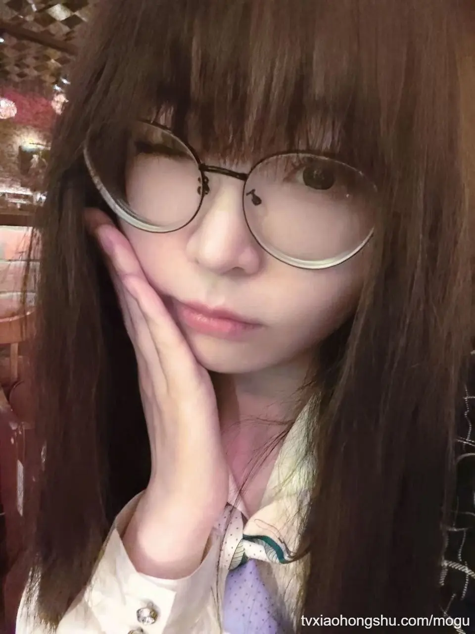 网友投稿：网恋高中小女友的自拍骚穴，想被多人羞辱