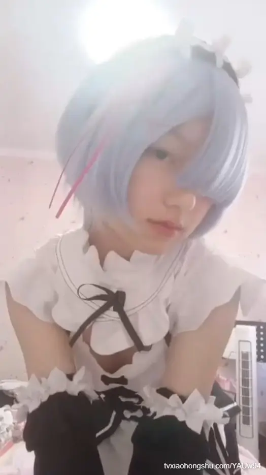 超级卡哇伊小美女玩cosplay，逼逼嫩出水！
