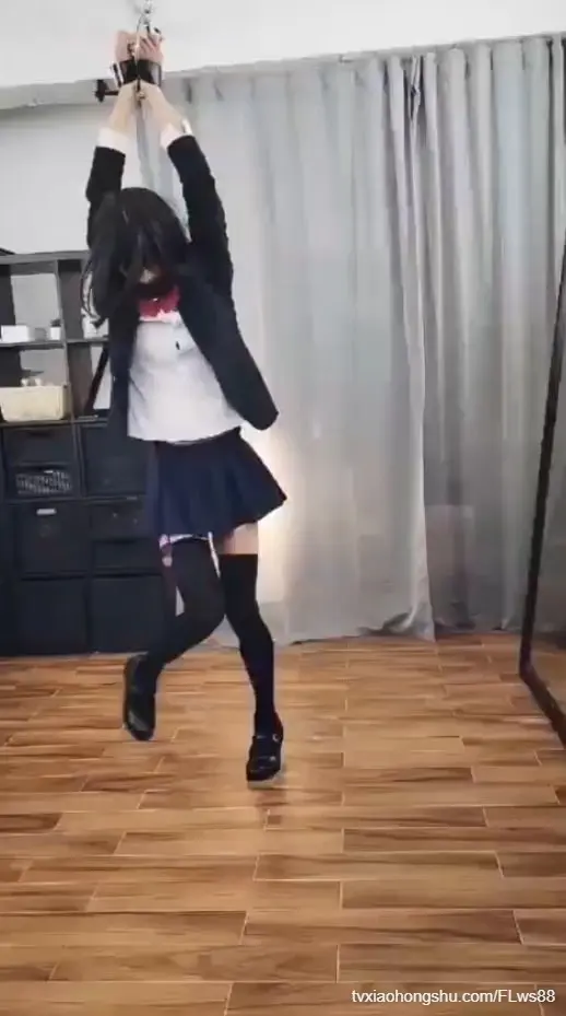 吊起来被电的好痛狂喷牛奶