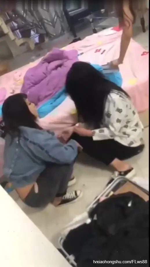 校园霸凌强奸+野外强奸轮奸精选放弃反抗只盼快点射出