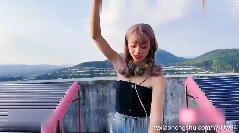 漂亮女dj阿狸cos，极致反差无套内射萝莉学生可爱白虎自清