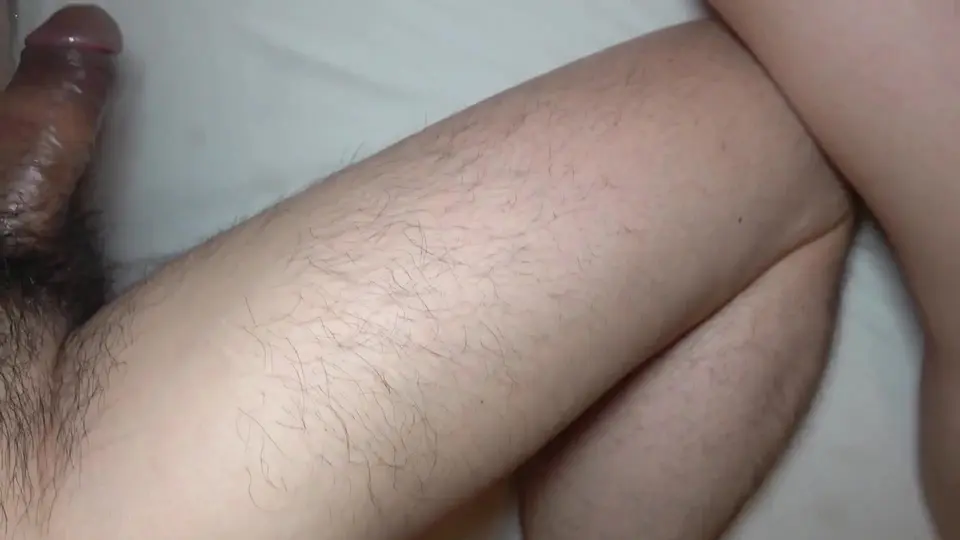 性慾爆棚！超可愛的亮髮妹子向我求愛好幾次，雖然害羞，但還是決定給她顏射，吞下去，然後射在她體內