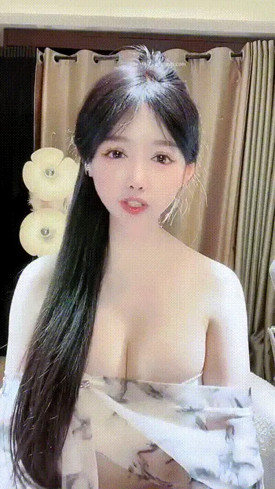 甜美女神-安安妞天价收费房裸舞掰穴自慰! 动图预览