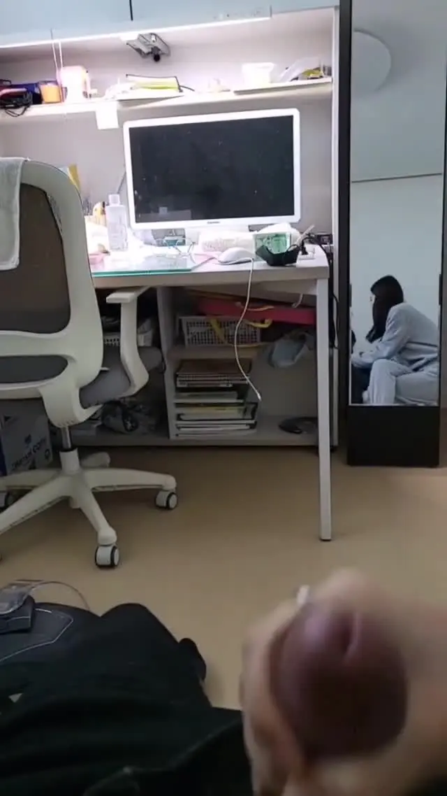懵懂高中生在家帮老师打飞机口交