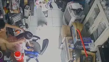 口交啪啪吞精老公貌似還拿手機自拍难道是某位大神