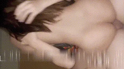 这奶子太棒了，去酒吧好多人想带回家“好爽啊～别停，～” 动图预览