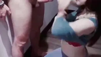 【极品梨形身材配外五县瑜伽裤】此等尤物有幸分享给大家，简直是必撸选项！此尤物无需任何标题，四大特点缺一不可：巨乳，超紧，爆汁，耐操！每一项都是精品！