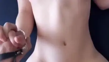 【这真是我见过最完美比例的身材】前凸后翘，屁股和胸真大太完美了，被操的疯狂惨叫，各种姿势调教暴力插入，真惹人心疼啊！