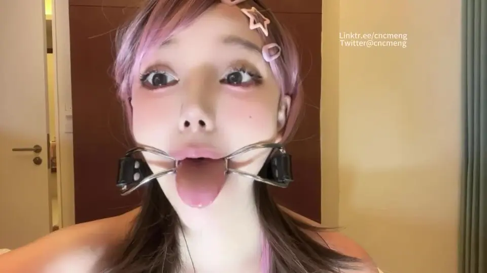 网红白虎嫩穴美少女 欲梦(cncmeng)