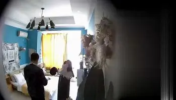 眼镜哥和靓丽女友开房啪啪先舔逼高潮再各种姿势爆操最后吞精