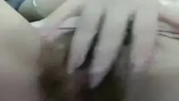 【少妇寂寞难耐大尺度1V1裸聊】超级骚性感制服挑逗，扭动屁股自慰叫爸爸快点不要停