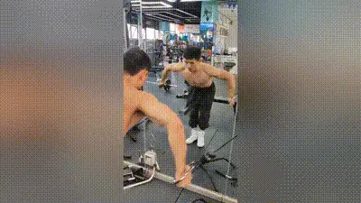 不正经训练日常 动图预览