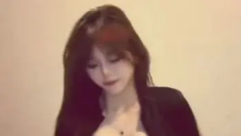 只对姐姐的奶有兴趣嘛 姐姐也很好看😞