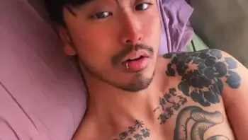 new nipple rings 新乳环到咯 开心