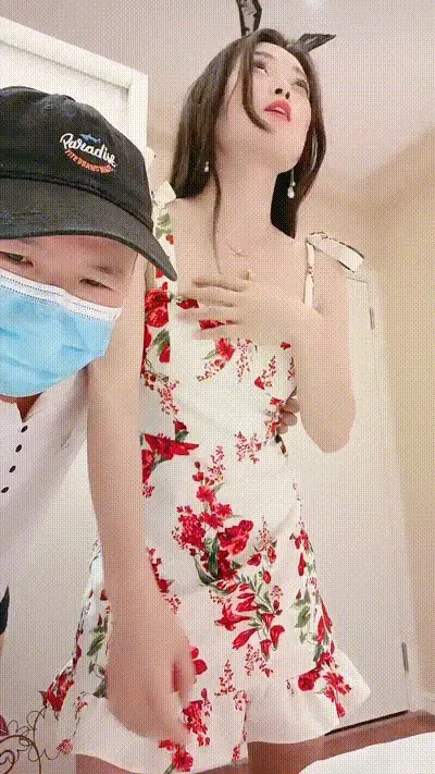 极品反差人妻母狗来袭！ 动图预览