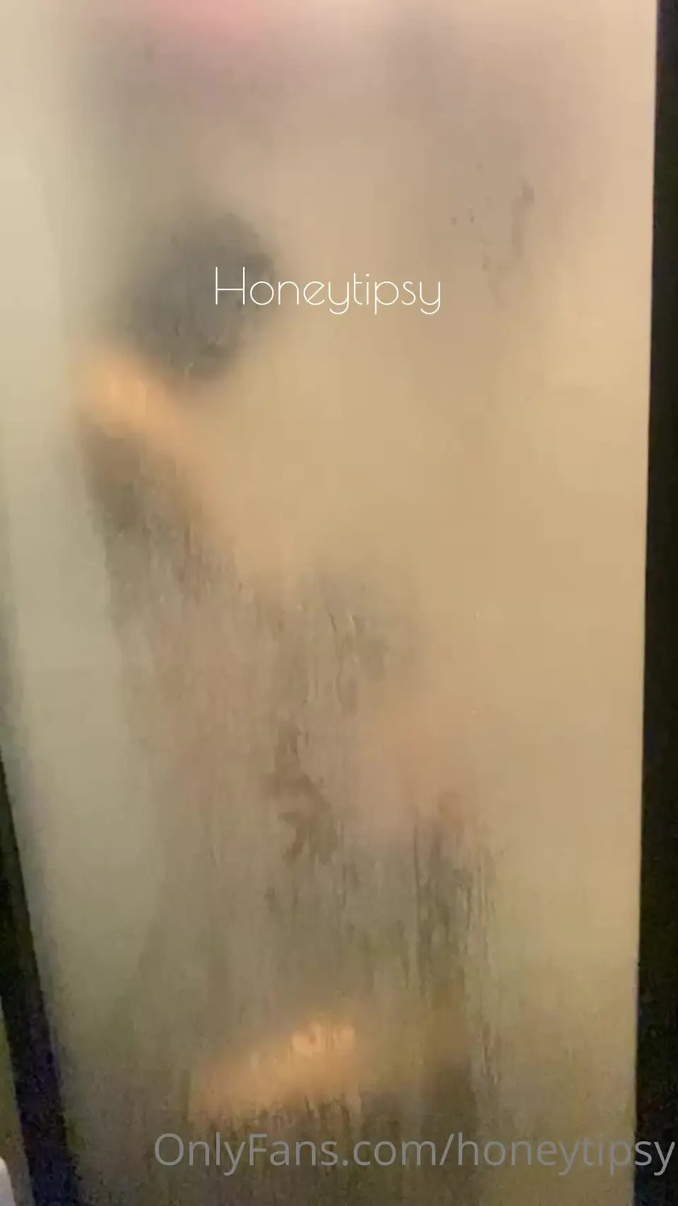 浴室里口交【honeytipsy】