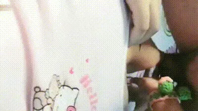 完整版父女乱伦 女儿逼逼超肥超嫩射了满满一脸 动图预览