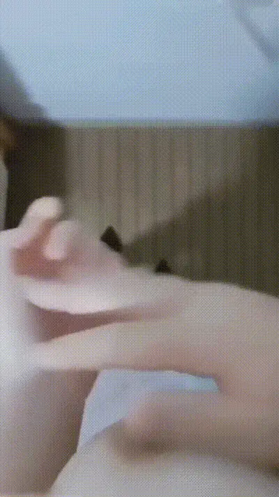 最新封神姐弟恋乱伦 姐弟恋优美的姐姐 尤物姐姐穿着情趣护士服丝袜诱惑被弟弟后入爆操后口爆 与我开启了没羞没躁的日子 动图预览