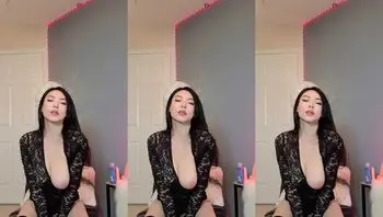 性感粉嫩巨乳【elisetutu69】