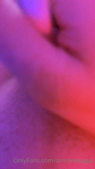 拿着道具自慰高潮【armonesugar】