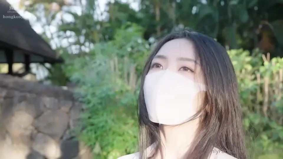 「香港極品美少女」旅行純美性愛 男友操白虎一線嫩穴