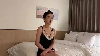極品韓國正妹女神女上體位直插子宮失控亂叫