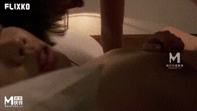 MFK0019 精明女公關 动图预览