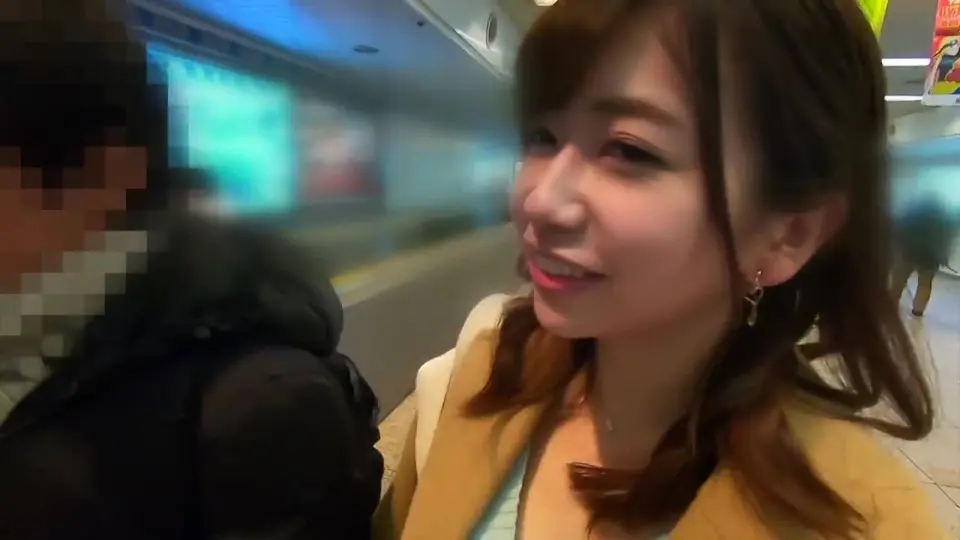 FC2PPV4773048 有點社恐的可愛大學生因男友不願和她做愛 所以應承搭訕的人到酒店激戰