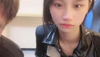 清純校花被大屌男友無套內射 操得亂叫一通