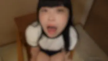 FC2PPV4666943 感到有種不道德的感覺 不小心向18歲少女的嘴裡和陰道大量射精