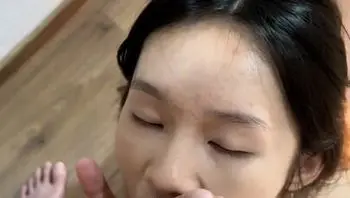 高跟鞋騷母狗超強口技 老二被吸吮差點站不穩