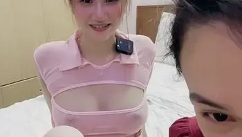 剛下海膚白貌美學生陰毛好濃密 被操樣子淫蕩一直想要插