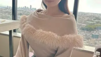FC2PPV4568526 爆乳19歲學生為了金錢在鏡頭前啪啪被中出