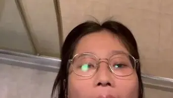 已調教的鄰家JK妹妹 深喉掌摑一樣乖乖任勞任怨