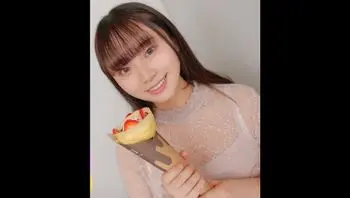 FC2PPV4520702 擁有可愛臉蛋驚人巨乳女孩被大量中出多毛小穴