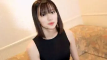 FC2PPV4437929 芸能人般美女再來兩次中出