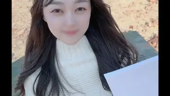 FC2PPV4311904 白裡透紅美乳女大生調皮可愛被連續中出兩次